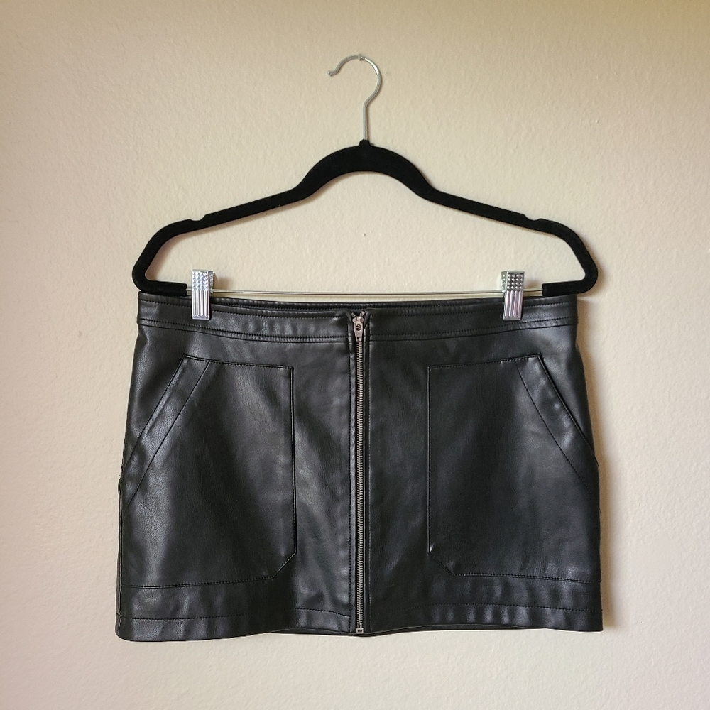 Free People Black Leather Zip Up Micro Mini Skirt Size 12